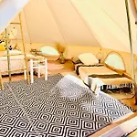 אתר קמפינג Glamping La Belle Etoile - Nuit Insolite -toilette Seche