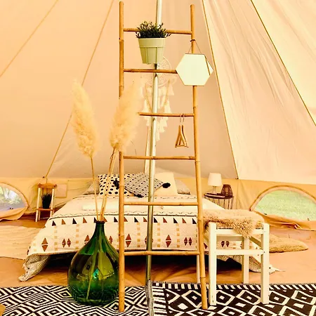 캠프장 Glamping La Belle Etoile - Nuit Insolite -toilette Seche Monts-sur-Guesnes