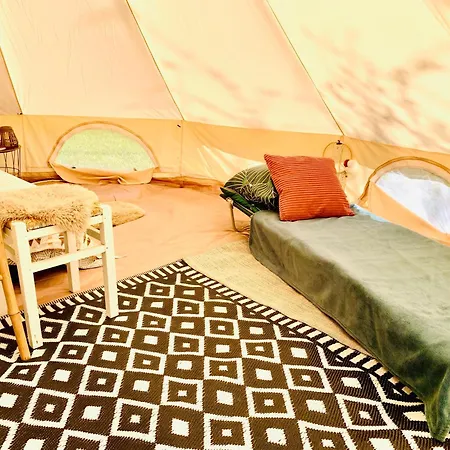캠프장 Glamping La Belle Etoile - Nuit Insolite -toilette Seche Monts-sur-Guesnes