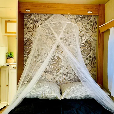 캠프장 Glamping La Belle Etoile - Nuit Insolite -toilette Seche Monts-sur-Guesnes