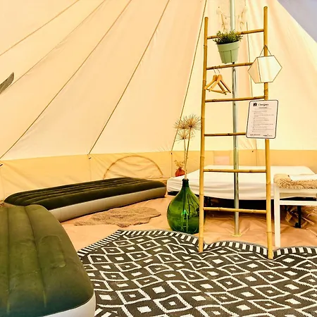 Glamping La Belle Etoile - Nuit Insolite -toilette Seche キャンプ場 *